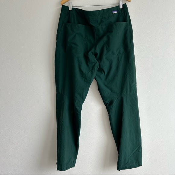 Men’s Green Patagonia Venga Rock Pants - Picture 10 of 14